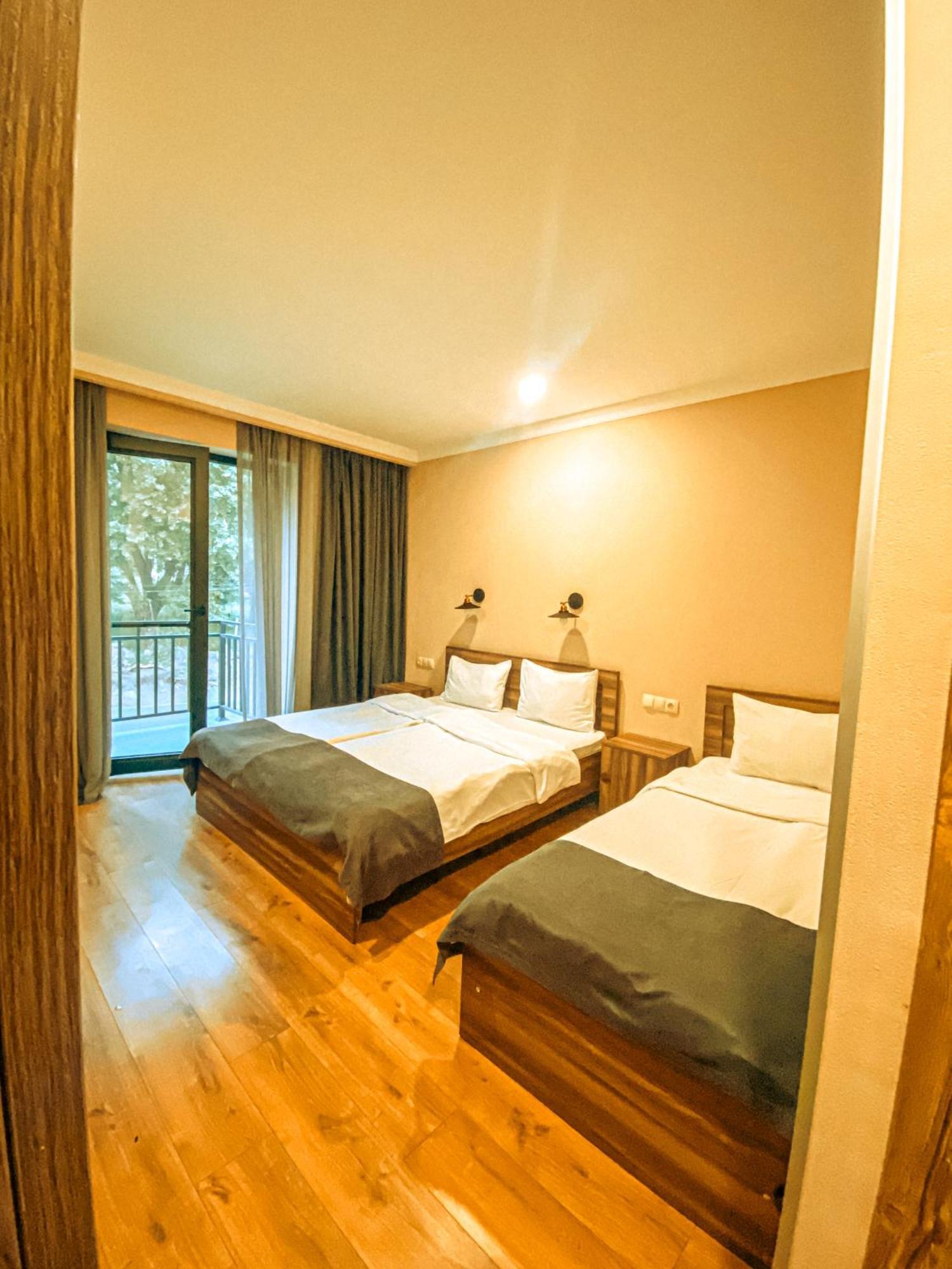 Hotel Gold Kazbegi Екстер'єр фото