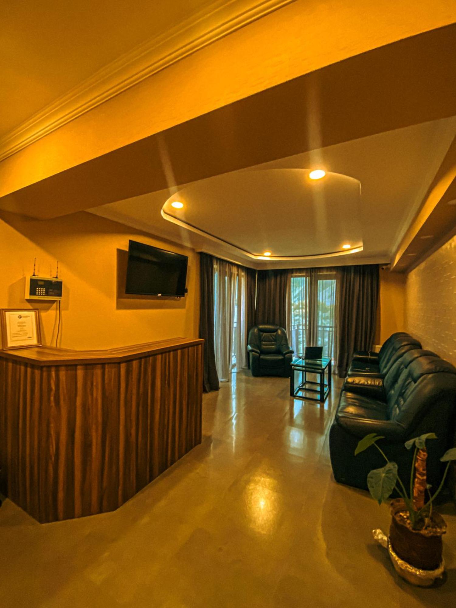 Hotel Gold Kazbegi Екстер'єр фото