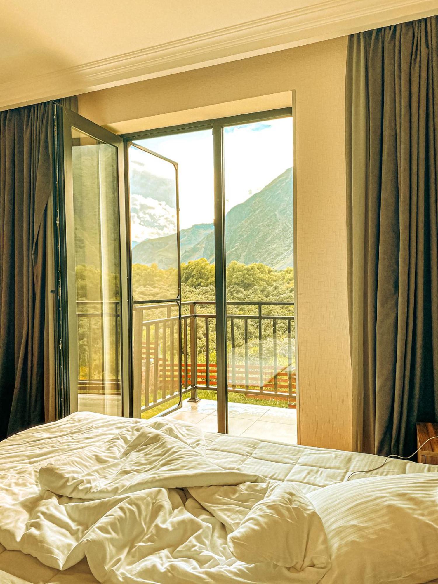 Hotel Gold Kazbegi Екстер'єр фото